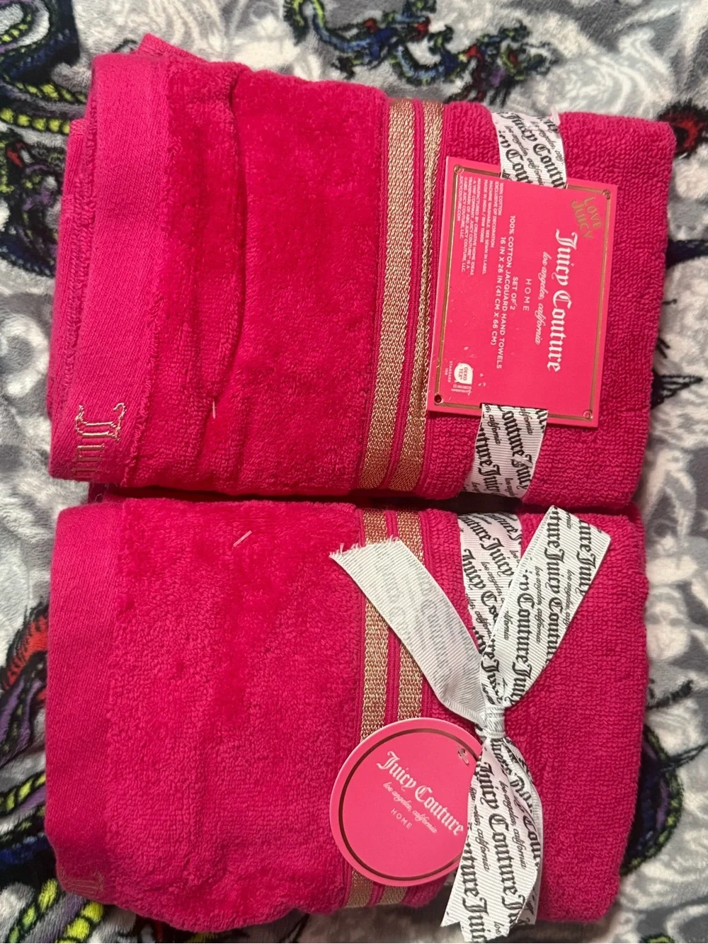 Juicy Couture Hot Pink Bath Towels & Hand Towels – New with Tags